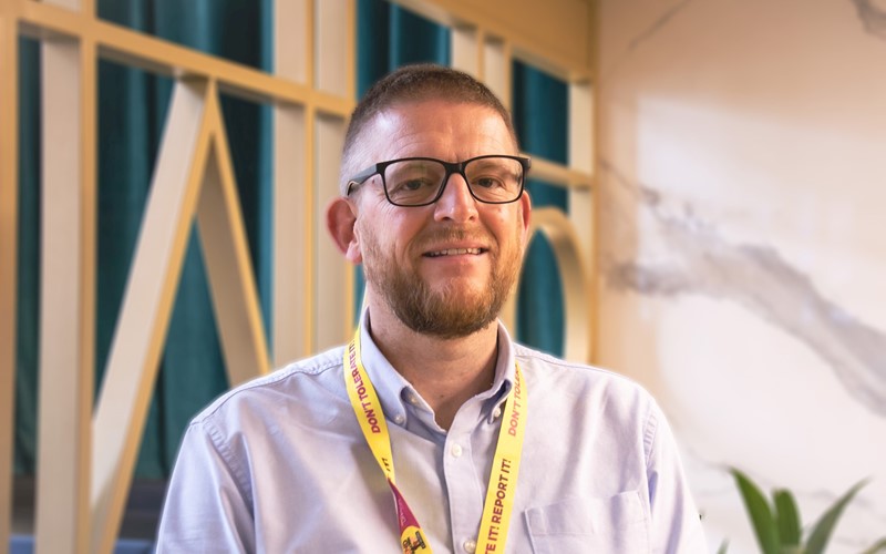 Adrian.Bird AIP 06 Adrian.Bird AIP 06